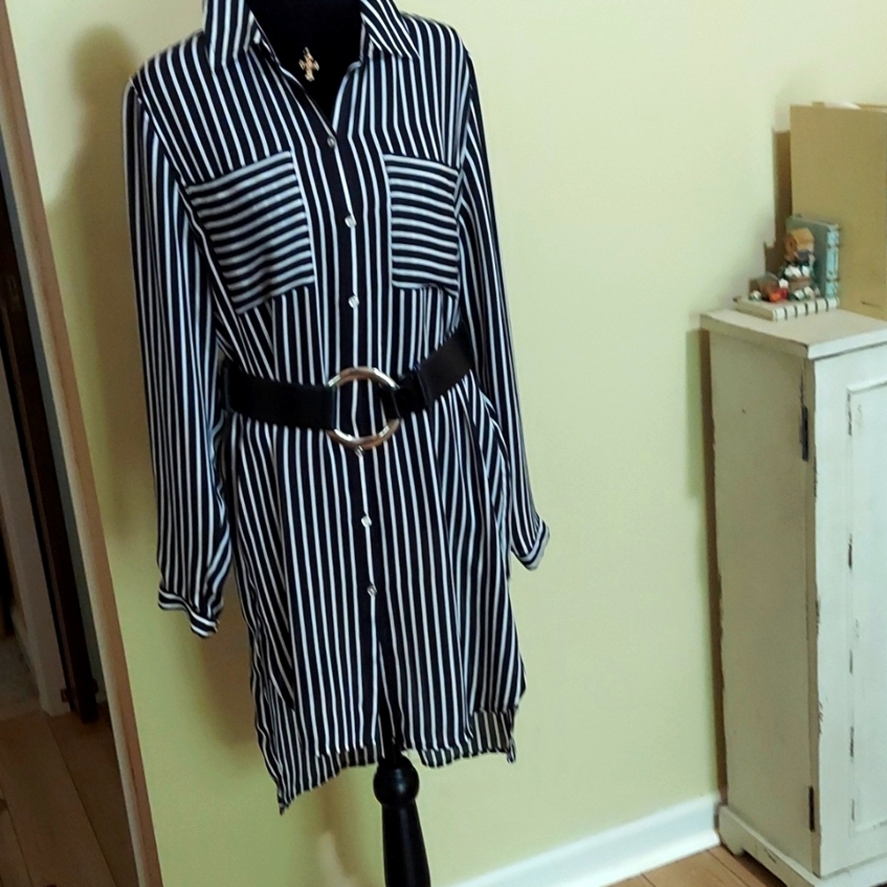 CHICOS LONG STYING BLOUSE